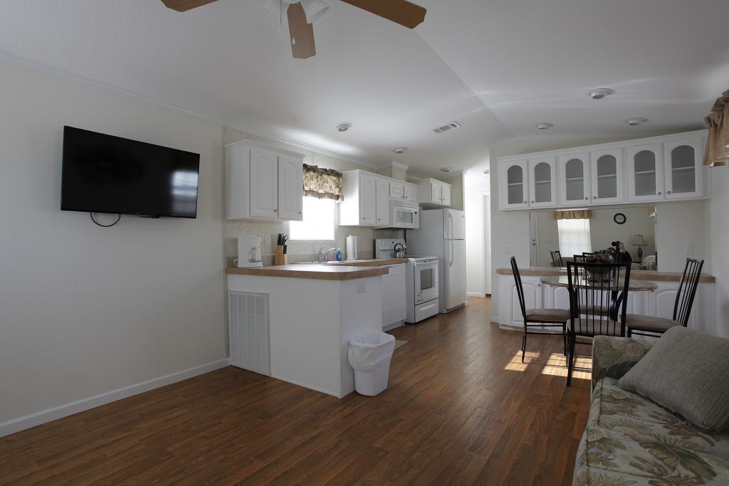 Sherwood Forest Cottage 3 키시미 외부 사진